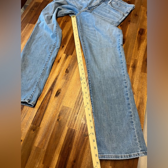 Levi Strauss Signature Gold Totally Shaping Straight Leg Jeans size 10 30X32 - Picture 6 of 13